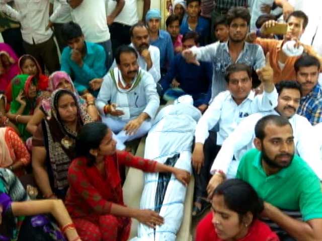 स्वच्छता दिवस के दिन सफाई को लेकर सीनियर से हुई बहस के बाद हेड कांस्टेबल ने की आत्महत्या