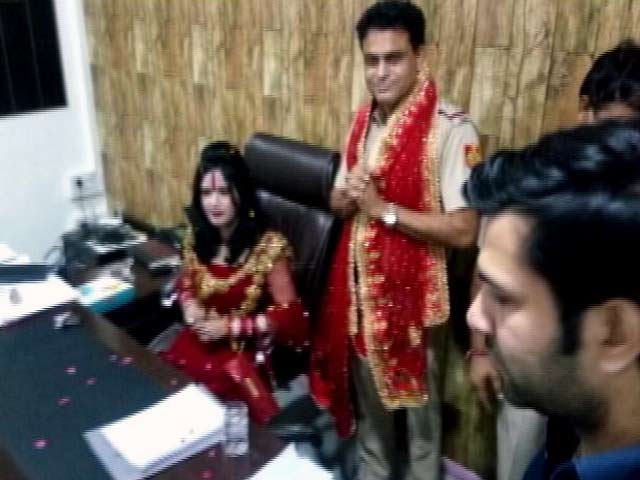 बड़ी ख़बर: राधे मां की खातिरदारी पड़ी भारी