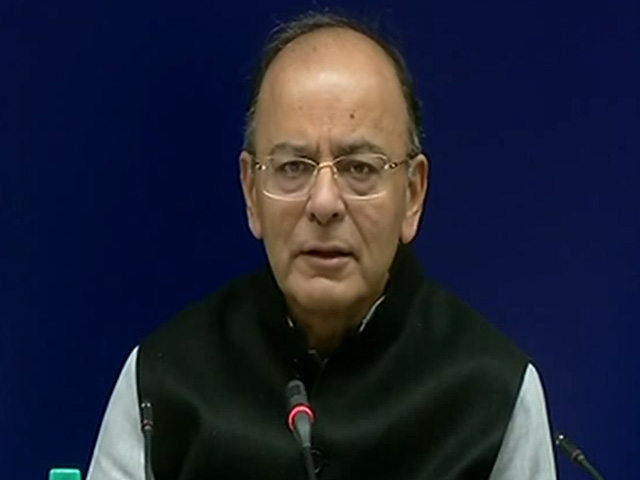 इंडिया 8 बजे: जीएसटी काउंसिल की बैठक में बड़े ऐलान, निर्यातकों को राहत