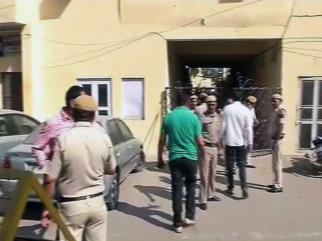 दिल्ली के मानसरोवर पार्क इलाके में 4 महिलाओं समेत 5 लोगों की हत्या