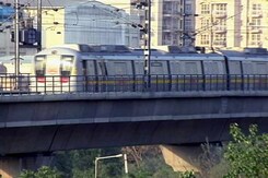 दिल्ली मेट्रो का किराया बढ़ाने को लेकर केंद्र और दिल्ली सरकार आमने-सामने दिल्ली मेट्रो का किराया बढ़ाने को लेकर केंद्र और दिल्ली सरकार आमने-सामने