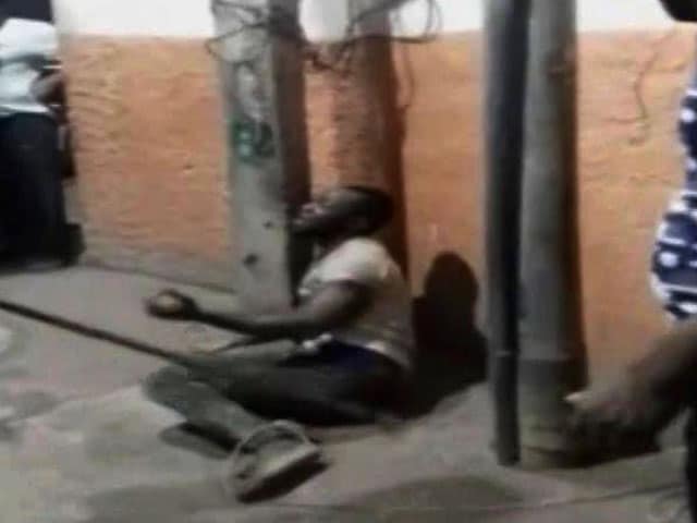 Video : Nigerian Tied To Post, Thrashed By Mob In Delhi, Nobody Helped