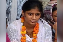 Woman Commits Suicide, Note Blames UP Police For Failing To Find Parents' Murderers Woman Commits Suicide, Note Blames UP Police For Failing To Find Parents' Murderers