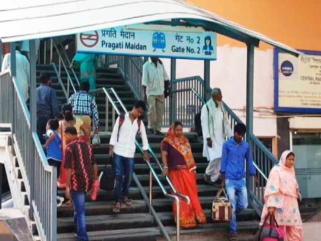 Videos : दिल्ली मेट्रो का किराया मंगलवार से बढ़ा