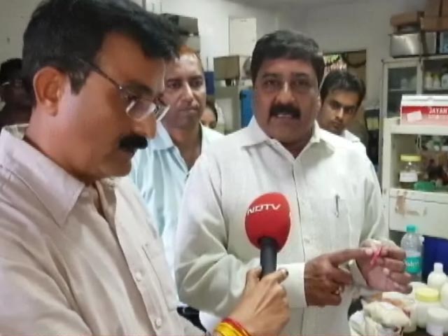 महाराष्ट्र में दिवाली से पहले मिलावटखोरों पर नकेल