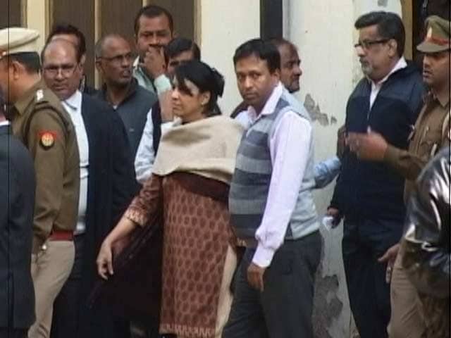 Video : Talwars Acquitted Of Daughter Aarushi's Murder By Allahabad High Court