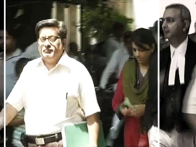 इंडिया 7 बजे: आरुषि हत्याकांड में अब तलवार दंपति को रिहाई का इंतजार इंडिया 7 बजे: आरुषि हत्याकांड में अब तलवार दंपति को रिहाई का इंतजार