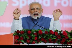 Govt To Provide Rs 10000 Crore To 20 Varsities To Make Them World Class Govt To Provide Rs 10000 Crore To 20 Varsities To Make Them World Class