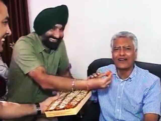 गुरदासपुर में बीजेपी को झटका