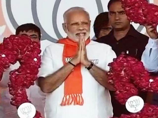 PM Modi Celebrates Diwali With Soldiers In Gurez, Jammu and Kashmir