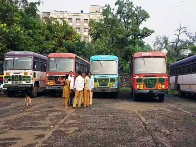 महाराष्ट्र राज्य परिवहन कर्मचारियों की हड़ताल जारी