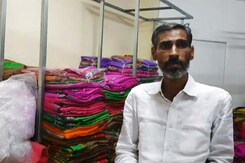 GST का बुरा असर : सूरत के कपड़ा बाजार में 60 फीसदी तक गिरावट GST का बुरा असर : सूरत के कपड़ा बाजार में 60 फीसदी तक गिरावट