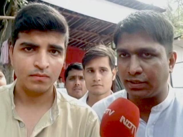 उत्तर भारतीयों पर हो रहे हमलों के विरोध में रैली