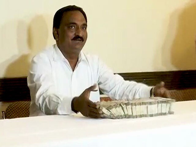 Videos : पाटीदार नेता नरेंद्र पटेल ने बीजेपी पर लगाया 1 करोड़ का ऑफर देने का आरोप