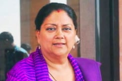 बैकफुट पर सीएम वसुंधरा राजे, विवादित अध्यादेश की समीक्षा के लिए गठित किया पैनल बैकफुट पर सीएम वसुंधरा राजे, विवादित अध्यादेश की समीक्षा के लिए गठित किया पैनल