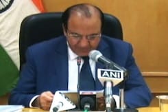 बाढ़ की वजह से हुई गुजरात चुनाव के ऐलान में देरी बाढ़ की वजह से हुई गुजरात चुनाव के ऐलान में देरी