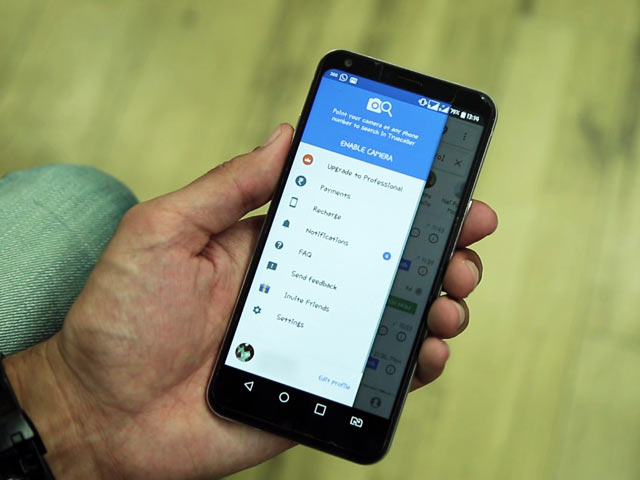 ट्रूकॉलर से खुद को ऐसे करें गायब