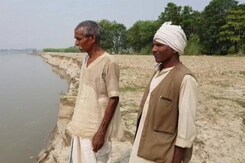घाघरा नदी ने किया 3 लाख से ज्यादा लोगों को बेघर घाघरा नदी ने किया 3 लाख से ज्यादा लोगों को बेघर