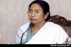 Mamata Banerjee Meets Mukesh Ambani In Mumbai, Asks Him To Invest In Bengal Mamata Banerjee Meets Mukesh Ambani In Mumbai, Asks Him To Invest In Bengal