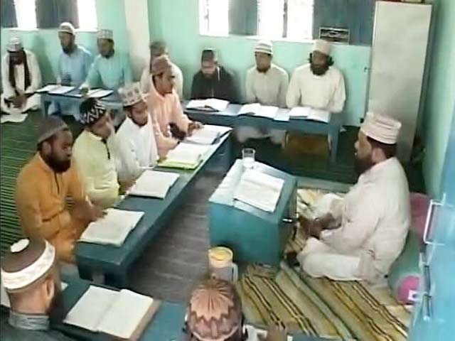 NCERT किताबों पर कोर्ट जा सकता है AIMPLB