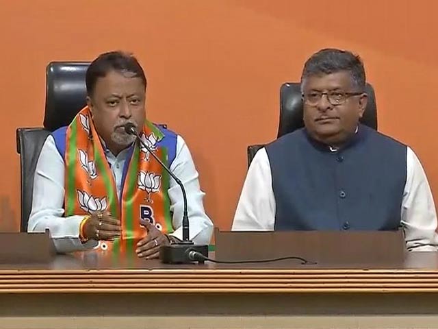 तृणमूल कांग्रेस के पूर्व नेता मुकुल रॉय बीजेपी में हुए शामिल