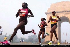 Days Before Delhi Marathon, Doctors Warn Runners Of Pollution Risks Days Before Delhi Marathon, Doctors Warn Runners Of Pollution Risks