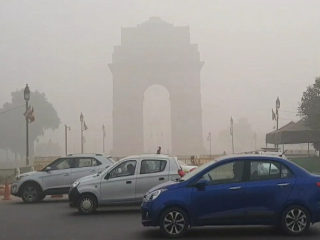 इंडिया 8 बजे : प्रदूषण से दिल्ली में मेडिकल इमरजेंसी जैसे हालात