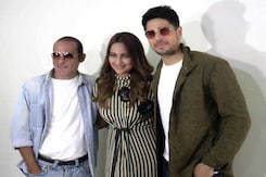 Sonakshi, Sidharth & Akshaye Finally Face The Media To Promote <i>Ittefaq</i> Sonakshi, Sidharth & Akshaye Finally Face The Media To Promote <i>Ittefaq</i>