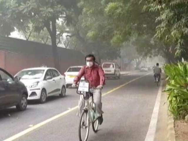 Videos : दिल्ली की ज़हरीली हवा को लेकर एम्स निदेशक की चेतावनी