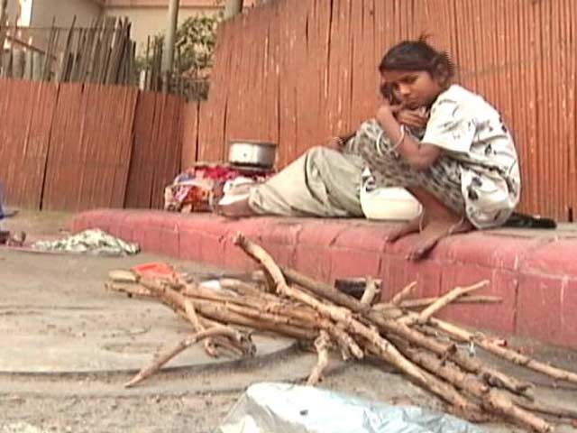 दिल्ली में प्रदूषण : बेघर बच्चों की सेहत खतरे में