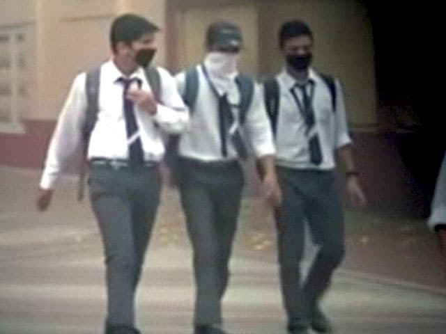 Videos : आईआईटी दिल्ली के छात्रों ने प्रदूषण से बचाव के लिए बनाया नैजोफिल्टर