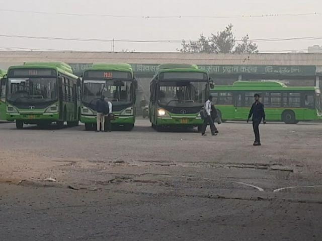 कहां हैं डीटीसी की 6 हजार बसें