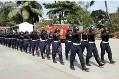मुंबई में अब महिला फायर फाइटर्स, 6 महीने की दी गई कड़ी ट्रेनिंग मुंबई में अब महिला फायर फाइटर्स, 6 महीने की दी गई कड़ी ट्रेनिंग