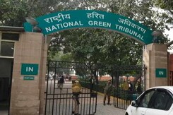 दिल्ली के सभी स्कूल, कॉलेजों को रेन हार्वेस्टिंग सिस्टम लगाने का आदेश दिल्ली के सभी स्कूल, कॉलेजों को रेन हार्वेस्टिंग सिस्टम लगाने का आदेश