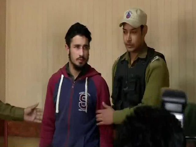 Security Forces Announce Move To Give Terrorists In Kashmir 'A Chance'