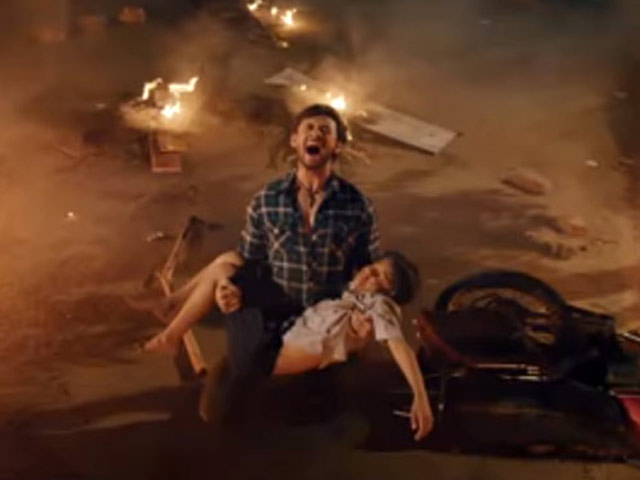 फिल्‍म रिव्यू : 'मुज़फ्फरनगर - द बर्निंग लव' की स्क्रिप्‍ट है कमजोर