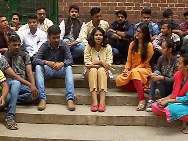 Student Leaders Debate Gujarat Polls