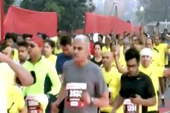Pollution No Bar. Around 35,000 Run The Delhi Half Marathon Pollution No Bar. Around 35,000 Run The Delhi Half Marathon