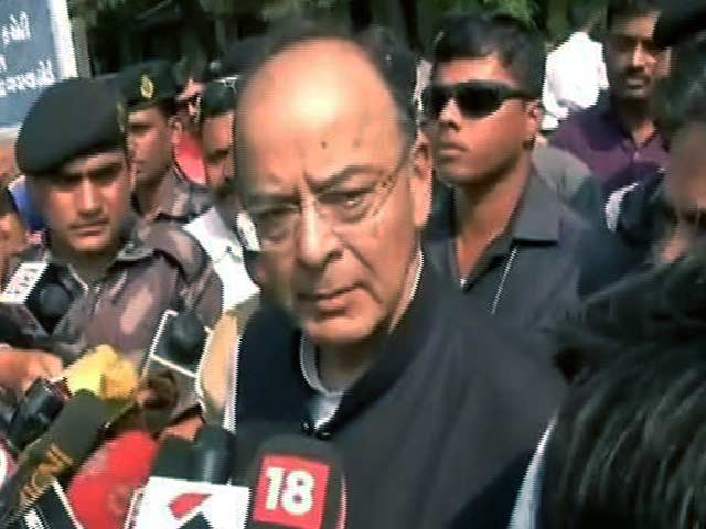 इंडिया 8 बजे : संसद के शीत सत्र पर आमने-सामने कांग्रेस और बीजेपी