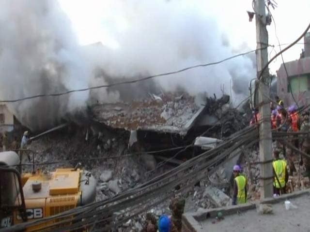 Videos : लुधियाना में इमारत ढही, 11 की मौत