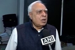 हार्दिक ने हमारा प्रस्ताव माना इस बात की खुशी है: कपिल सिब्बल हार्दिक ने हमारा प्रस्ताव माना इस बात की खुशी है: कपिल सिब्बल