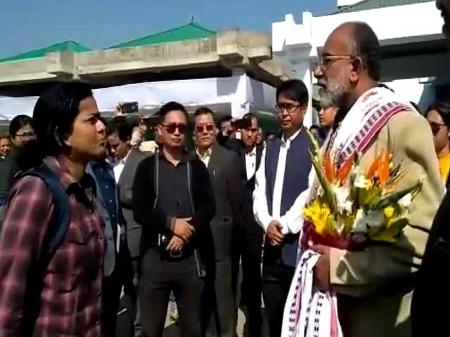 VVIPs Delayed Her Flight, Doctor Shouts At Minister, Then Breaks Down