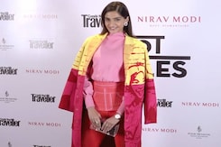 Sonam Kapoor's Stunning Red Carpet Look Sonam Kapoor's Stunning Red Carpet Look