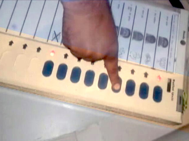 यूपी: EVM में गड़बड़ी का आरोप