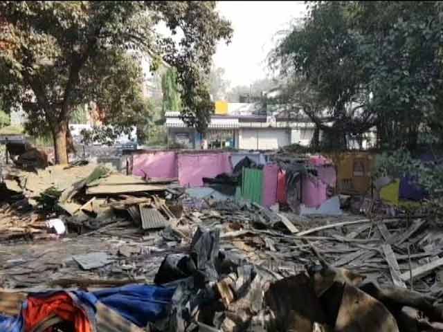 Videos : दिल्‍ली : करोलबाग में वहीं रहेंगे 108 फ़ुट के हनुमान, लेकिन हटेगा आसपास का अतिक्रमण