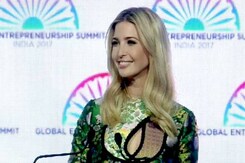 हैदराबाद में वैश्विक उद्यमिता सम्मेलन में शामिल हुईं इवांका ट्रंप हैदराबाद में वैश्विक उद्यमिता सम्मेलन में शामिल हुईं इवांका ट्रंप