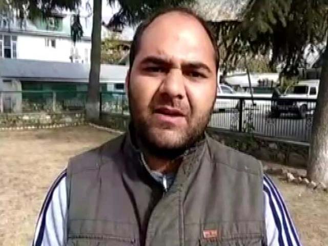 जम्मू कश्मीर : 'महंगे कपड़े यानी आप करप्ट हैं'