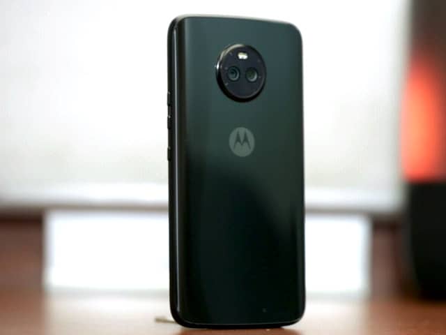 Video : Moto X4 Review: Camera, Performance, Unique Features, and More