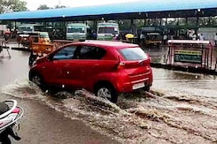 Heavy Rain In Tamil Nadu, Cyclone Ockhi Heads For Lakshadweep Heavy Rain In Tamil Nadu, Cyclone Ockhi Heads For Lakshadweep