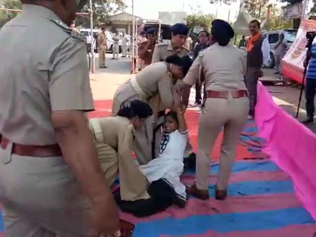 Father Died In Line Of Duty, She Pleads With Vijay Rupani In Viral Video